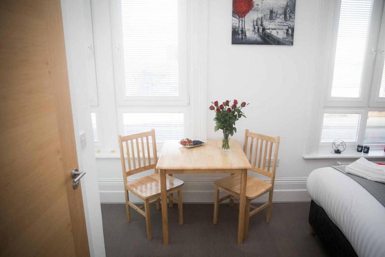 Greenwich Serviced Apartments Londra Oda fotoğraf