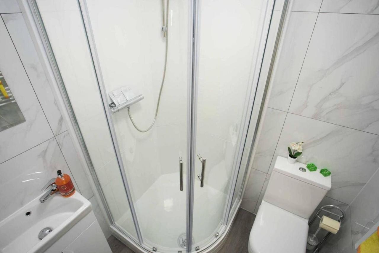 Greenwich Serviced Apartments Londra Oda fotoğraf